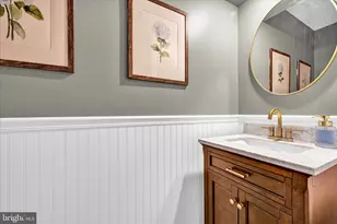 320 Coachman Ln, Palmyra, PA 17078 - Photo 10