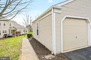 1524 Cambridge Ct U-0209 Ct, Palmyra, PA 17078 - Photo 4