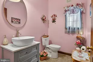 1705 Hickory Dr, Lebanon, PA 17042 - Photo 26