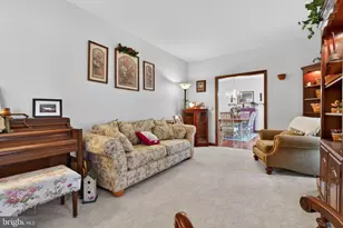 1705 Hickory Dr, Lebanon, PA 17042 - Photo 6