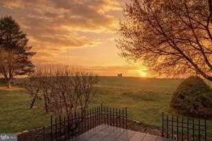 47 Arbor Dr, Myerstown, PA 17067 - Photo 2