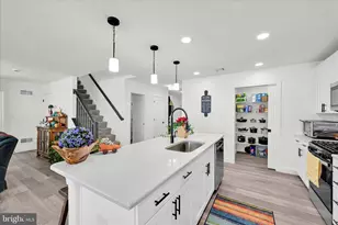 266 Gardenia Ln, Lebanon, PA 17042 - Photo 18