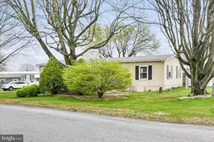 29 Carol Ann Dr, Lebanon, PA 17046 - Photo 6