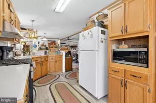 188 W Cedar St, Palmyra, PA 17078 - Photo 16