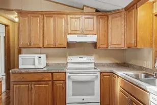 220 Maple Ave, Manheim, PA 17545 - Photo 20