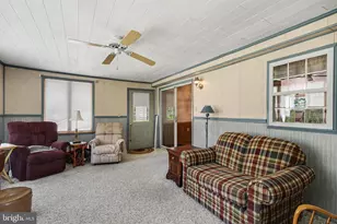 220 Maple Ave, Manheim, PA 17545 - Photo 16