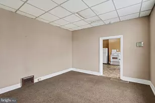 601 Maple St, Lebanon, PA 17046 - Photo 8