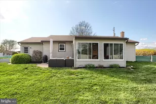 1636 Greenwood Dr, Lebanon, PA 17046 - Photo 16