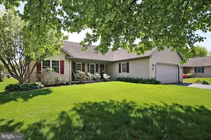 34 Scenic Dr, Myerstown, PA 17067 - Photo 2