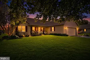 34 Scenic Dr, Myerstown, PA 17067 - Photo 1