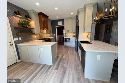 14 Manor Cir, Palmyra, PA 17078 - Photo 10