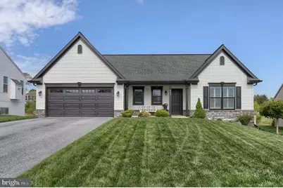 407 Orchid Circle, Lebanon, PA 17046 - Photo 2