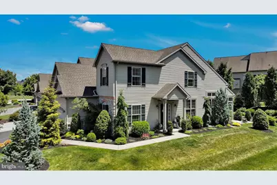 818 Briar Edge Court, Lebanon, PA 17046 - Photo 4