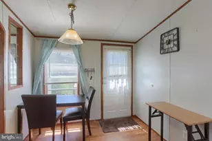 472 S Lancaster St, Lebanon, PA 17046 - Photo 2
