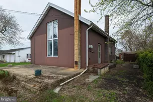 333 E Main St, Newmanstown, PA 17073 - Photo 4
