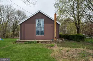333 E Main St, Newmanstown, PA 17073 - Photo 2