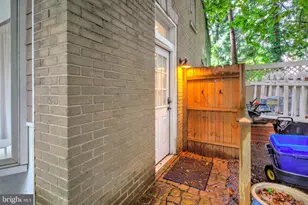2 E High St, Lebanon, PA 17042 - Photo 48