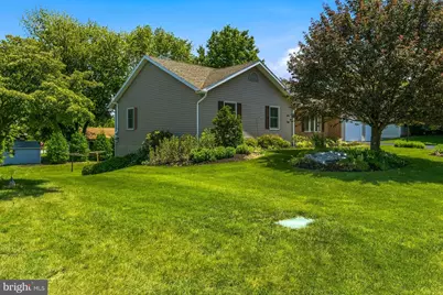 630 Richfield Drive, Lebanon, PA 17042 - Photo 2
