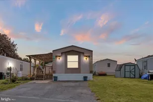 616 Palm City Park, Annville, PA 17003 - Photo 2