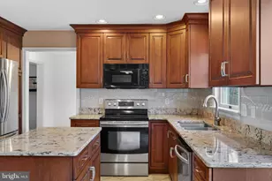 30 Red Maple Cir, Palmyra, PA 17078 - Photo 6