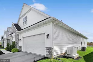 109 Bellflower Ave, Annville, PA 17003 - Photo 4