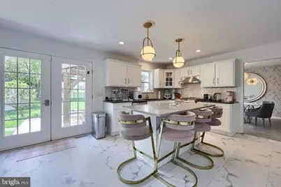 13 S Larkspur Drive, Palmyra, PA 17078 - Photo 2