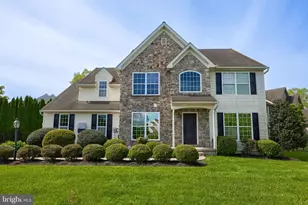 13 S Larkspur Dr, Palmyra, PA 17078 - Photo 1
