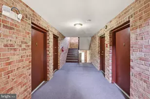 1207 Colony Ct, Lebanon, PA 17042 - Photo 10