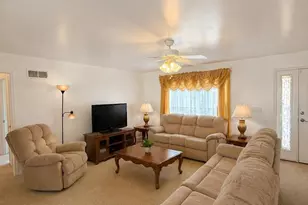 852 Walnut Crest Dr, Lebanon, PA 17046 - Photo 10