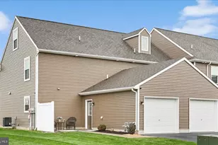 858 Byler Cir, Lebanon, PA 17042 - Photo 30