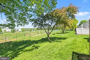 933 E Maple St, Palmyra, PA 17078 - Photo 26