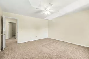 933 E Maple St, Palmyra, PA 17078 - Photo 14