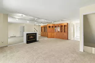 933 E Maple St, Palmyra, PA 17078 - Photo 8