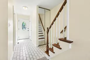 933 E Maple St, Palmyra, PA 17078 - Photo 4