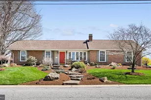 118 Maple St, Myerstown, PA 17067 - Photo 6