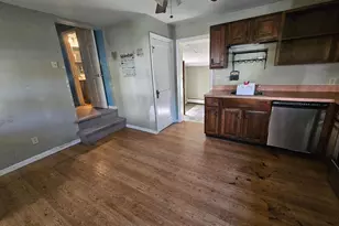 902 Miller St, Lebanon, PA 17046 - Photo 2