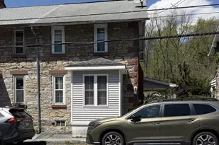 354 Boyd St, Lebanon, PA 17042 - Photo 1