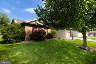 7 Southfield Rd, Lebanon, PA 17042 - Photo 4