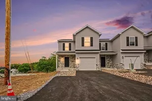 22 Sand St, Cleona, PA 17042 - Photo 1