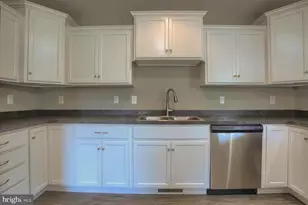 178 Braeburn Way, Palmyra, PA 17078 - Photo 12