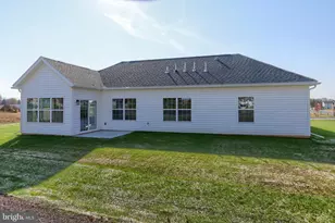 308 Jasmine Dr, Lebanon, PA 17042 - Photo 18