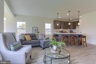 308 Jasmine Dr #LOT 57, Lebanon, PA 17042 - Photo 2