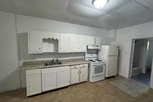 422 N 9th St, Lebanon, PA 17046 - Photo 4