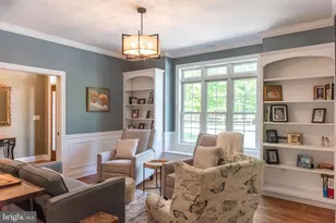 526 Stanley Dr, Palmyra, PA 17078 - Photo 2