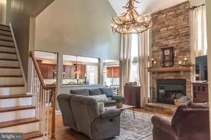 526 Stanley Dr, Palmyra, PA 17078 - Photo 6