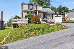 1107 Woodward St, Lebanon, PA 17046 - Photo 2