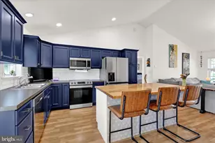 2417 Mifflin St, Lebanon, PA 17046 - Photo 2