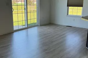 132 N Village Cir, Palmyra, PA 17078 - Photo 6