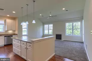 103 Windermere Dr, Palmyra, PA 17078 - Photo 8