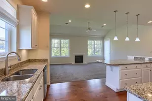103 Windermere Dr, Palmyra, PA 17078 - Photo 14